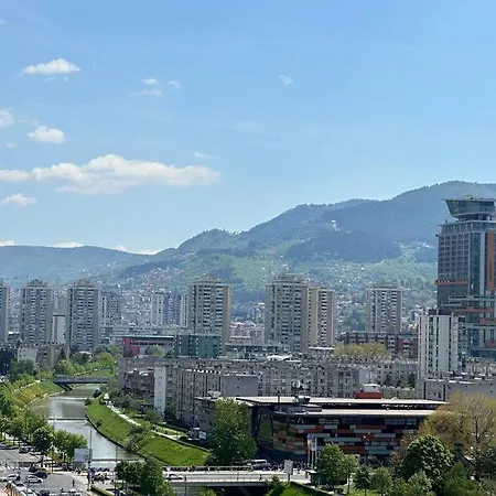 Cityscape Penthouse *